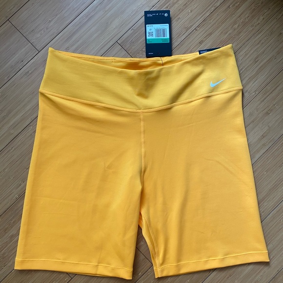 The Nike One Biker Shorts 